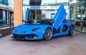 2020 LAMBORGHINI AVENTADOR SVJ ROADSTER DONE ONLY 900KM GCC