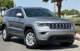 Jeep Grand Cherokee Laredo / GCC / Original Paint / 2018 / Perfect Condition / 1255 Dirhams Monthly.